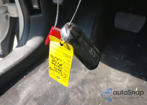 2017 Honda Pilot Touring z USA, uszkodzony, nr VIN 5FNYF5H94HB047661